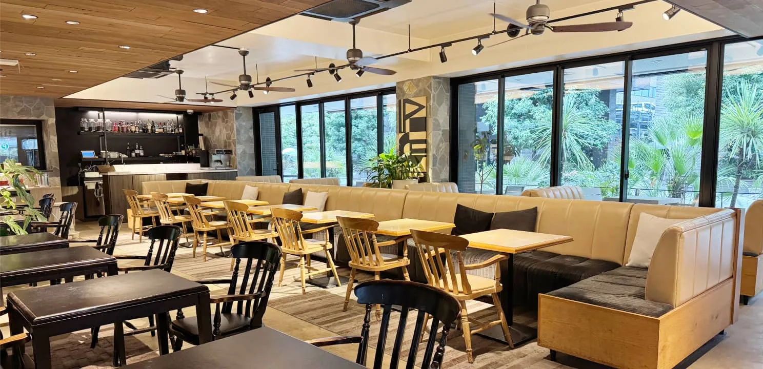 Restaurant & Bar