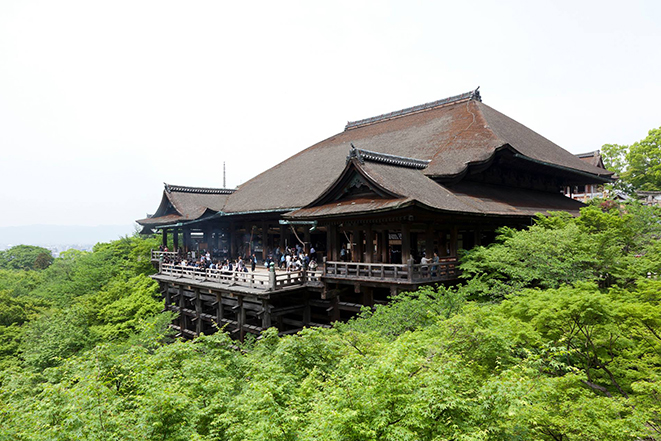 Kiyomizu-dera Temple *UNESCO World Heritage Site*